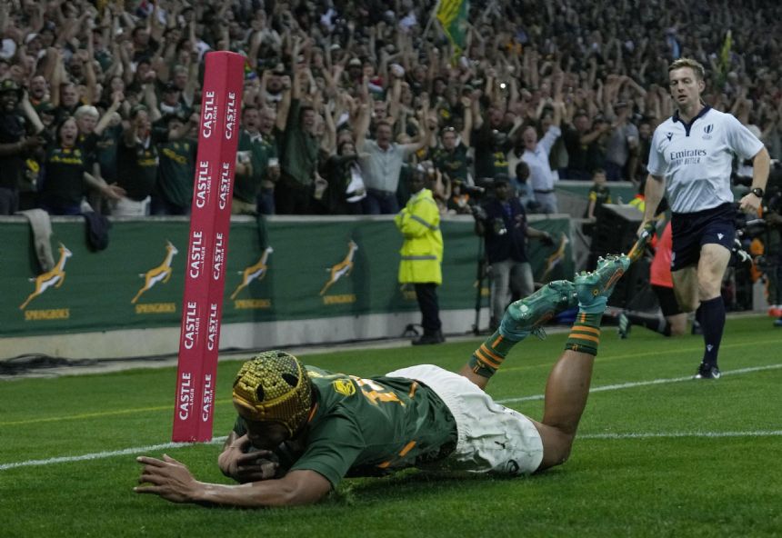 Springboks win 26-10 to pile pressure on All Blacks