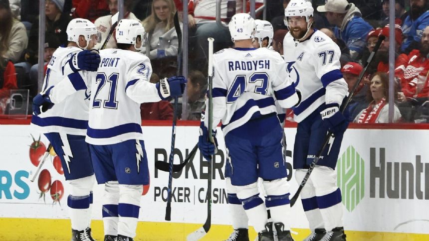Sprong scores to give Red Wings lead in 2-1 victory to snap Lightning's ...