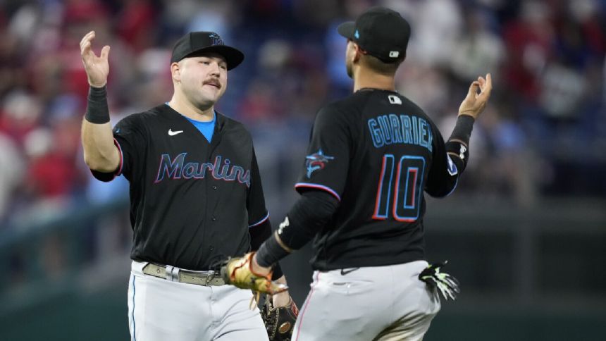 Stallings, Sanchez homer in Marlins' 3-2 victory over Phillies