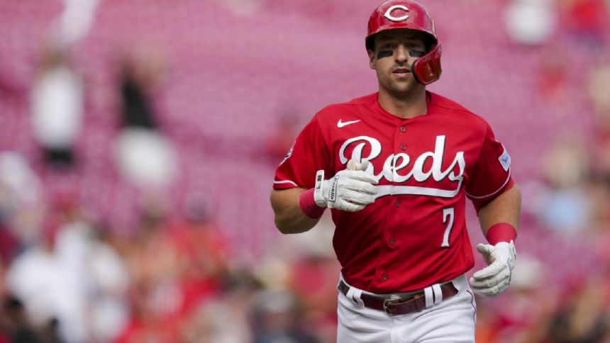Steer's 3-run homer helps wild-card chasing Reds beat first-place Mariners 6-3