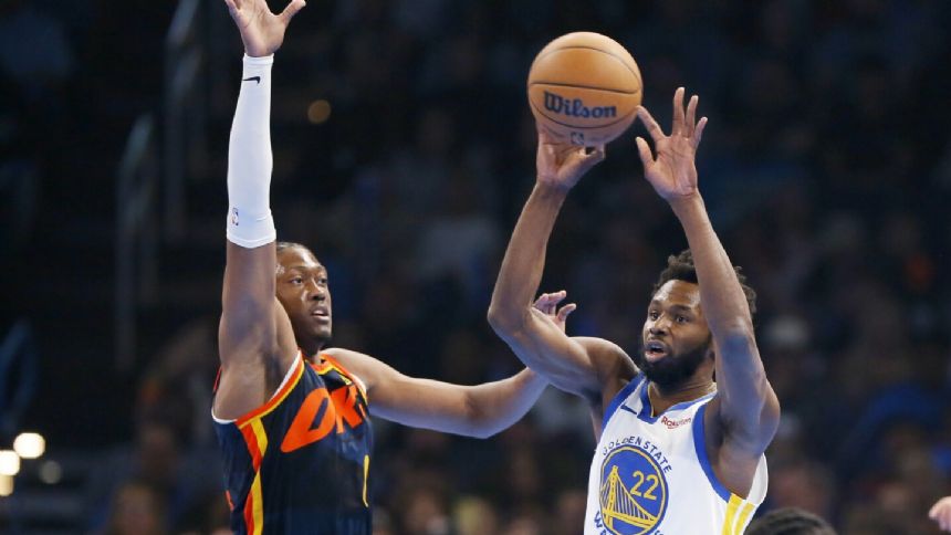 Stephen Curry's 30 points, last-second layup give Warriors 141-139 win over Thunder