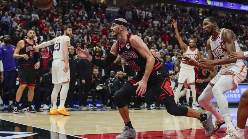 Suns outlast Bulls 116-115 in OT in Bradley Beal's season debut