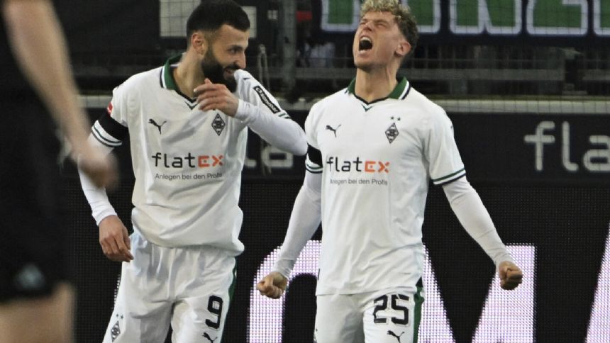 Surprise Bundesliga contender Stuttgart starts 2024 with a loss to Gladbach after 21-second goal