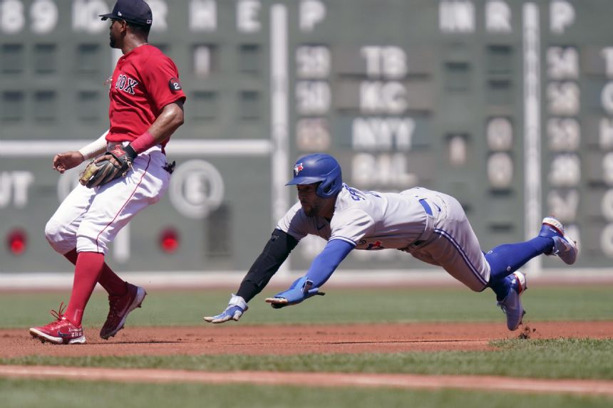 Tapia, Blue Jays take advantage of Boston blunders for sweep