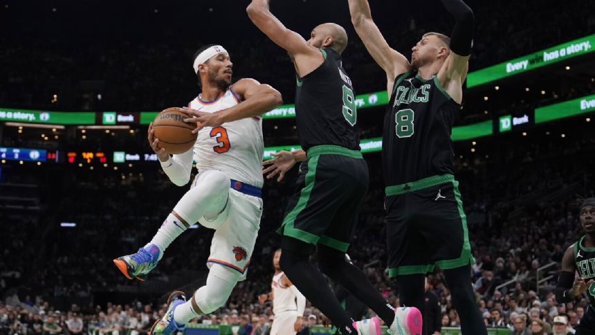 Tatum scores 35, 17 in the fourth, to lead the Celtics to a 114-98 win over the Knicks
