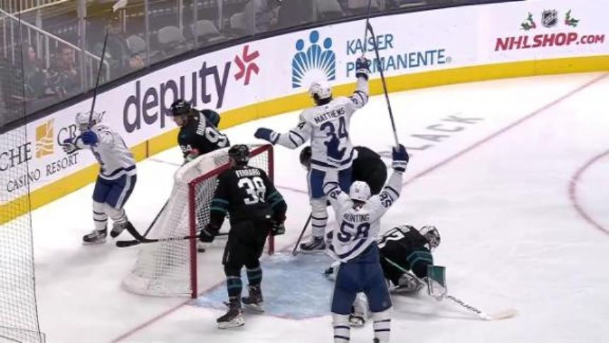 Tavares, Nylander lead Maple Leafs past Sharks 4-1