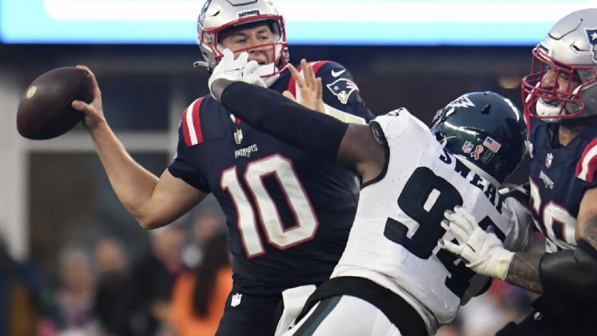 The Patriots see progress with their offense after their season-opening loss to the Eagles