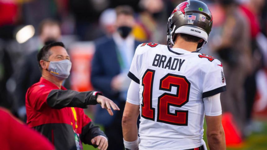 Tom Brady missing from second straight Buccaneers practice due to personal matter