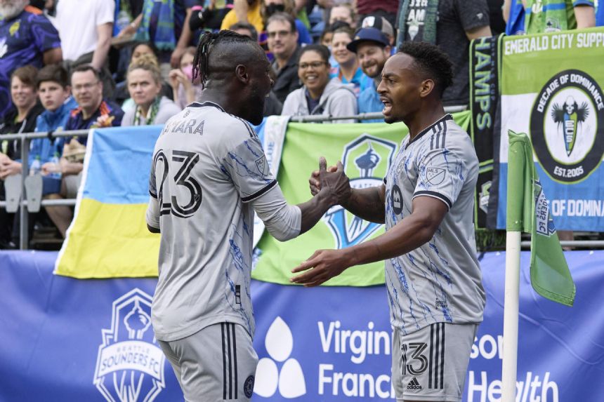 Toye scores twice to lead Montreal past Seattle 2-1