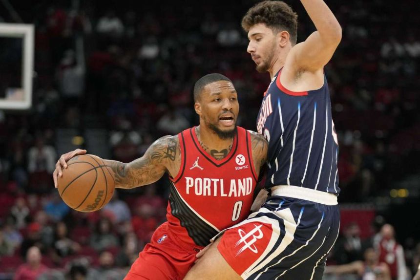 Trail Blazers get first road win, beating Rockets 104-92