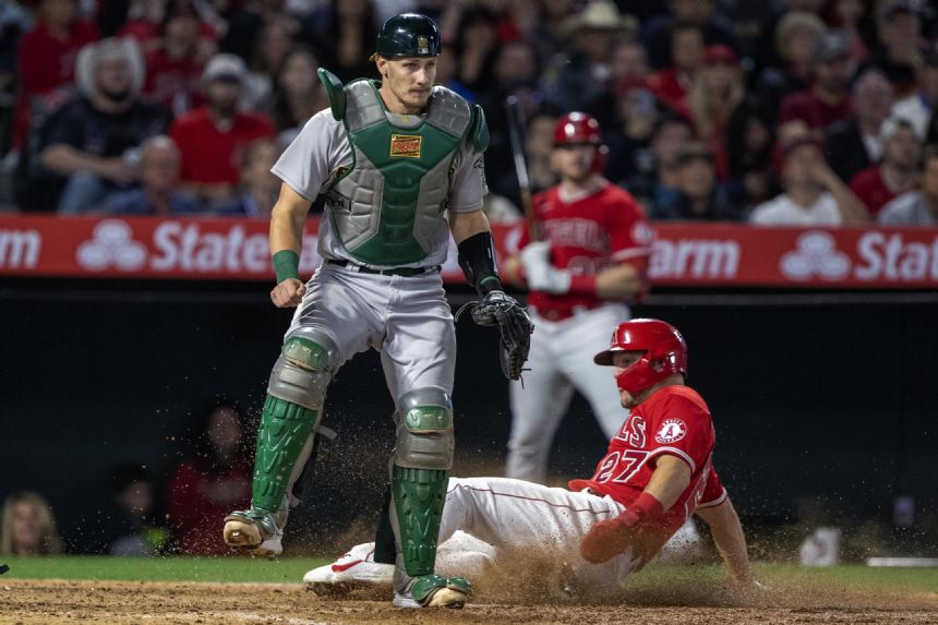 Trout reaches 1,000 runs, Angels beat A's 5-3 to stop skid
