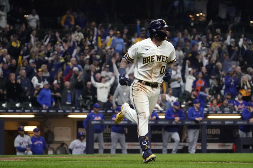 Turang hits slam for 1st MLB homer as Brewers rip Mets 10-0