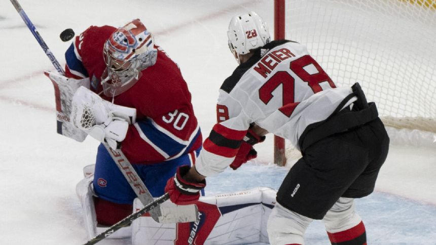 Tyler Toffoli's hat trick powers Devils to a 5-2 victory over the Canadiens