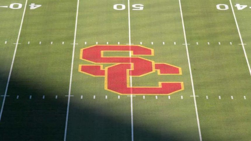 USC poaches longtime Big 12 executive Ed Stewart to oversee Trojans football program, per report