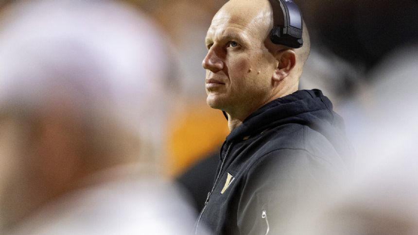 Vanderbilt coach Clark Lea fires offensive coordinator, will coordinate defense himself