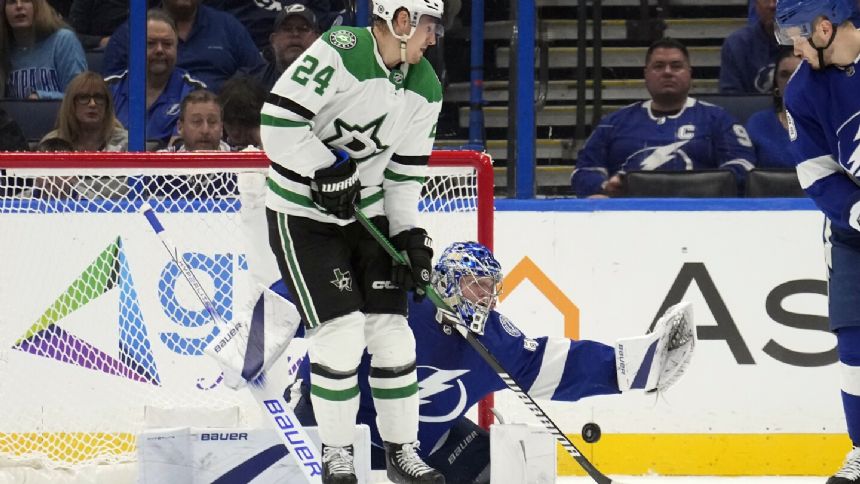 Vasilevskiy, Kucherov help Lightning end 4-game skid in 4-0 win over Stars