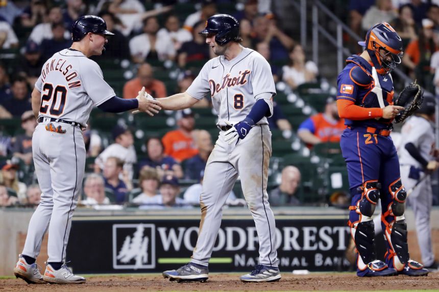 Vierling catch, homer lifts Tigers over Astros 7-6 in 11