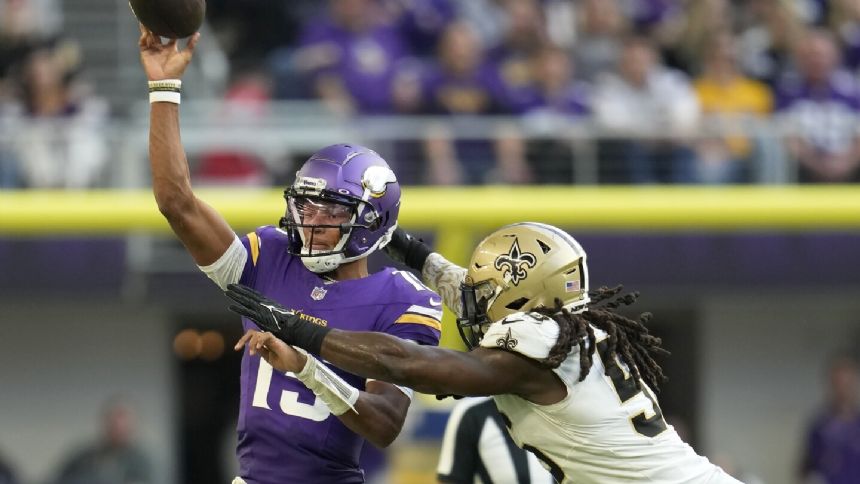 Vikings-Broncos prime-time matchup features teams with longest winning streaks in their conferences