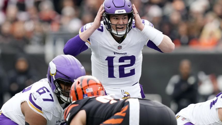 Vikings get improved quarterback play from Nick Mullens, but their playoff hopes take a hit