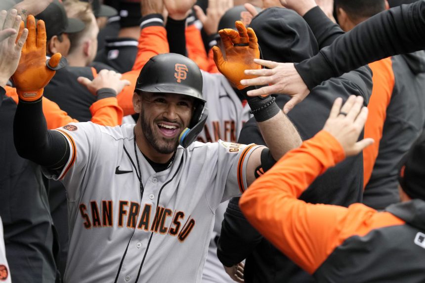 Villar goes deep twice, Giants hit 7 HRs to rout White Sox
