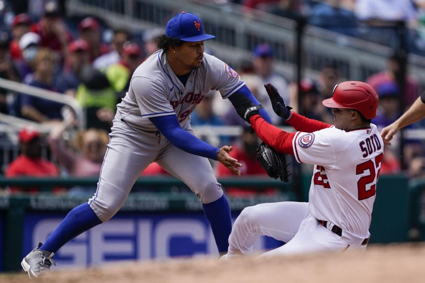 Walker, Mets cruise past Nats 4-1, win another series