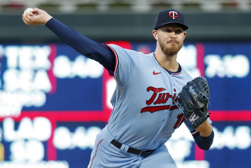 Wallner, Ober highlight Twins' 4-0 victory over White Sox