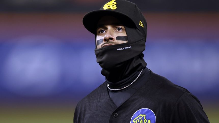 Warm reception on chilly night as Dominican Winter League teams meet in New York