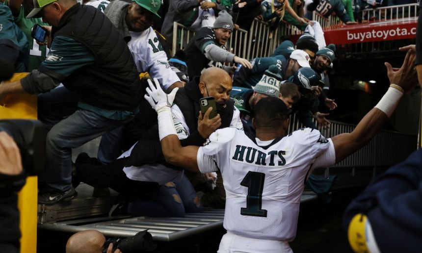 WATCH: Eagles fans nearly fall on Jalen Hurts after railing collapses at FedEx Field