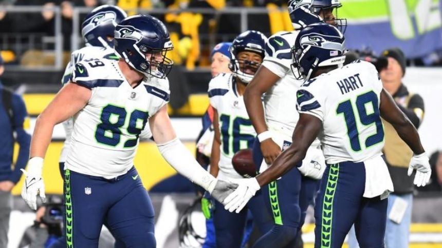 WATCH: Seahawks prank players with fake schedule and help of Will Dissly