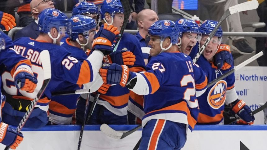 We meet again: Hurricanes and Islanders reunite to open NHL playoffs for 2nd straight year
