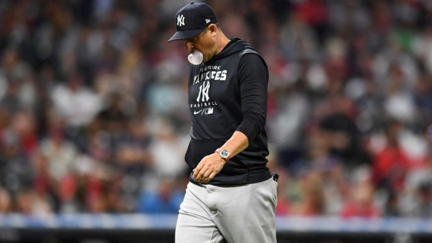 What's happening to the Yankees? Plus, previewing Serie A