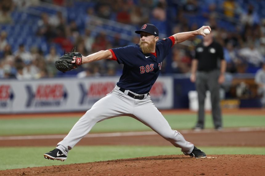 White Sox acquire lefty reliever Diekman from Red Sox