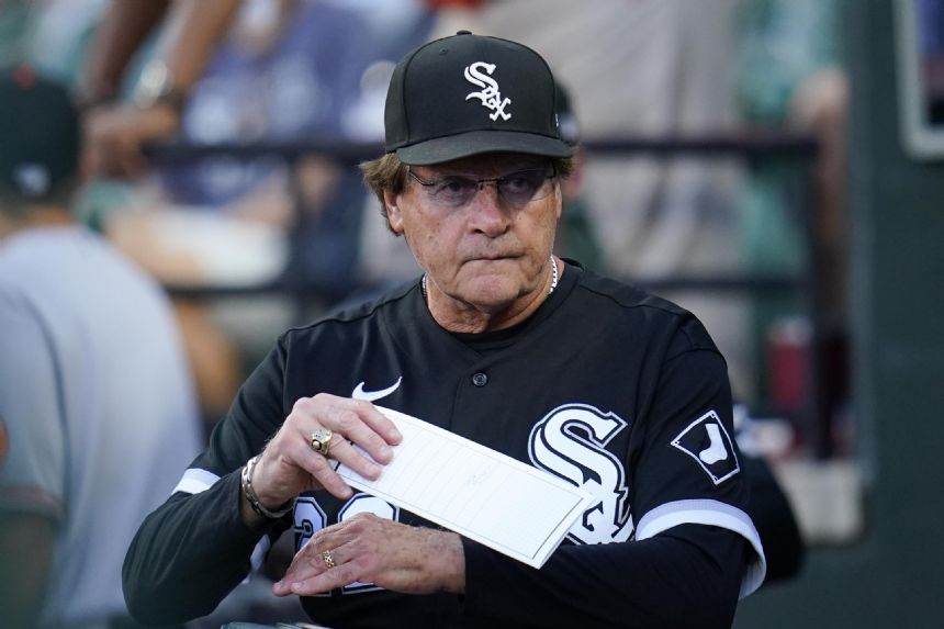 White Sox manager La Russa misses game with health issue