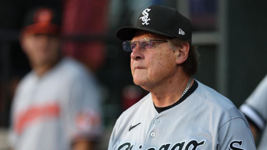 White Sox manager Tony La Russa misses Tuesday's game vs. Royals with unspecified medical issue