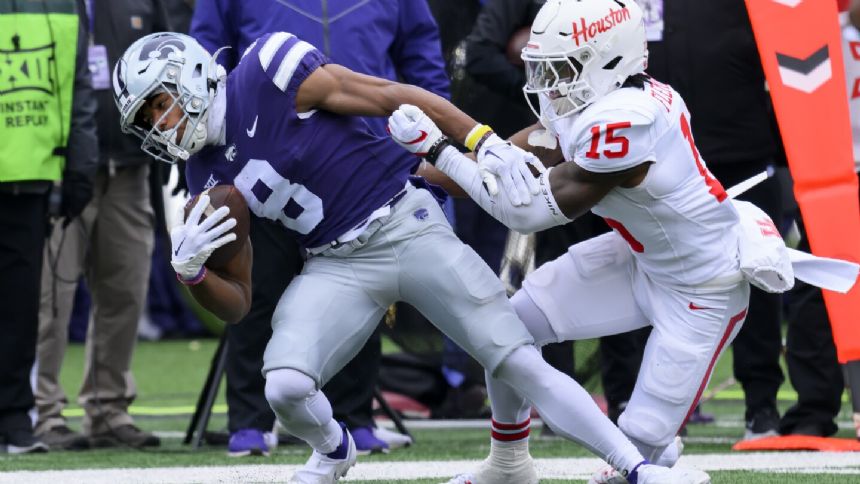 Will Howard throws for 2 TDs, Giddens runs for 2 and K-State defense shuts down Houston in 41-0 win