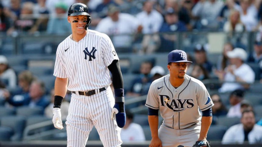 Will the Rays continue to struggle at Yankee Stadium? Plus, NFL and CFB picks for the weekend