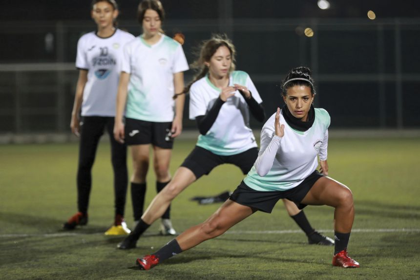 Women's soccer makes gains in Mideast despite conservatives
