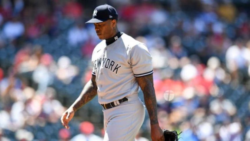 Yankees' Aroldis Chapman headed to injured list because of leg infection from recent tattoo, per report