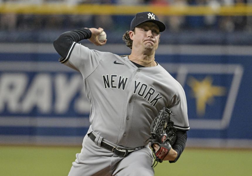 Yankees' Cole no-hitting Rays thru 6 innings, NY leads 1-0