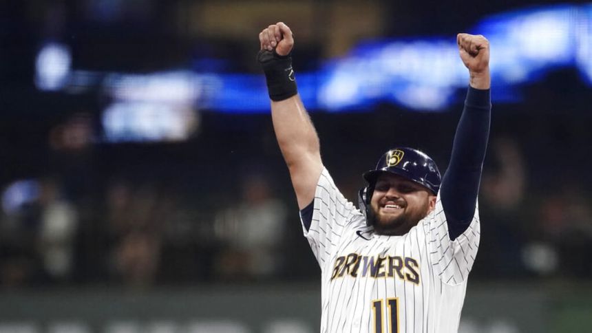 Reds vs Brewers Betting Odds, Free Picks, and Predictions (9/10/2022)