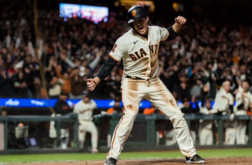 Giants vs Padres Betting Odds, Free Picks, and Predictions (3/30/2024)