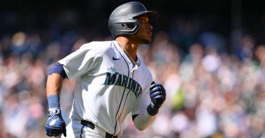 Reds vs. Mariners Betting Odds, Free Picks, and Predictions - 4:10 PM ET (Wed, Apr 17, 2024)