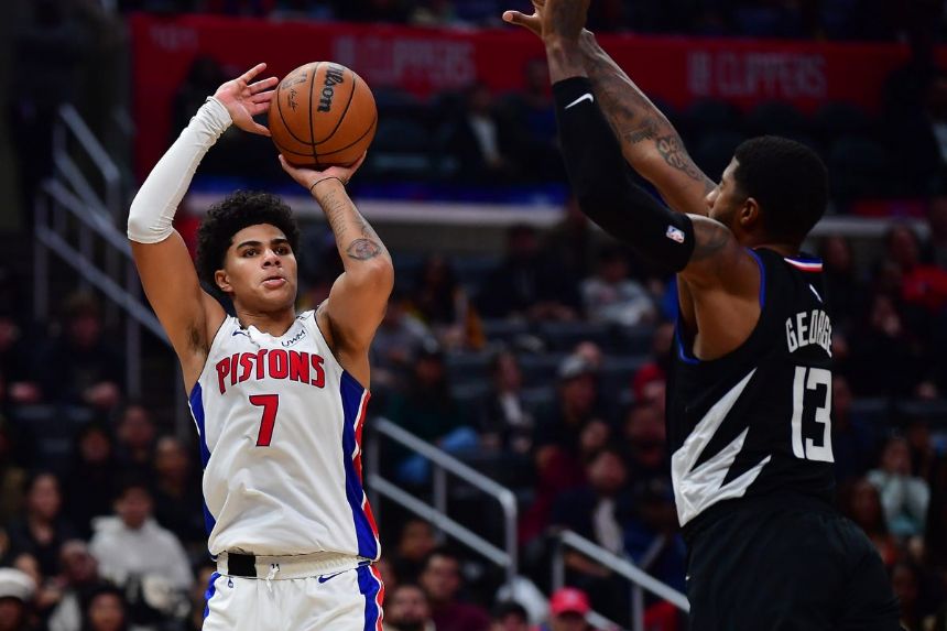 Clippers vs. Warriors Betting Odds, Free Picks, and Predictions - 10:10 ...