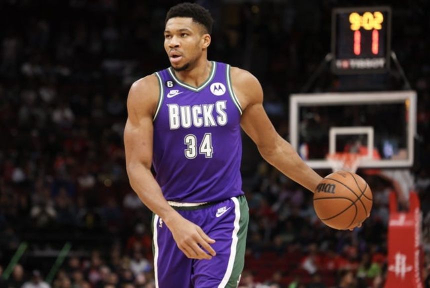 Bucks vs. Warriors Betting Odds, Free Picks, and Predictions - 8:40 PM ET (Sat, Mar 11, 2023)