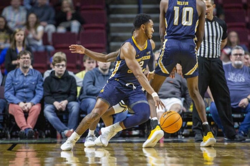 Florida Atlantic vs. Florida Betting Odds, Free Picks, and Predictions - 7:00 PM ET (Mon, Nov 14
