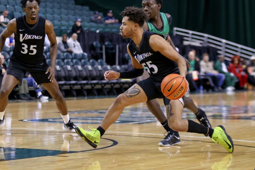 Oakland vs. Cleveland State Game Simulator 700 PM ET (12/1/2022