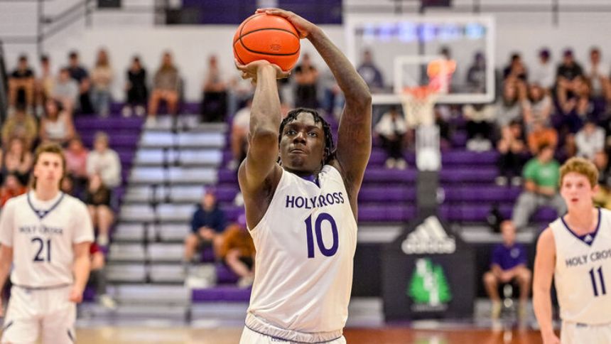 Lafayette vs. Holy Cross Betting Odds, Free Picks, and Predictions - 7:00 PM ET (Mon, Feb 6, 2023)