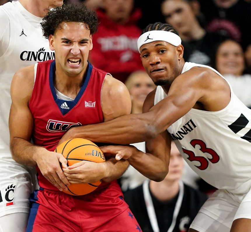 Oklahoma vs. Cincinnati Game Simulator 100 PM ET (1/20/2025) NCAA