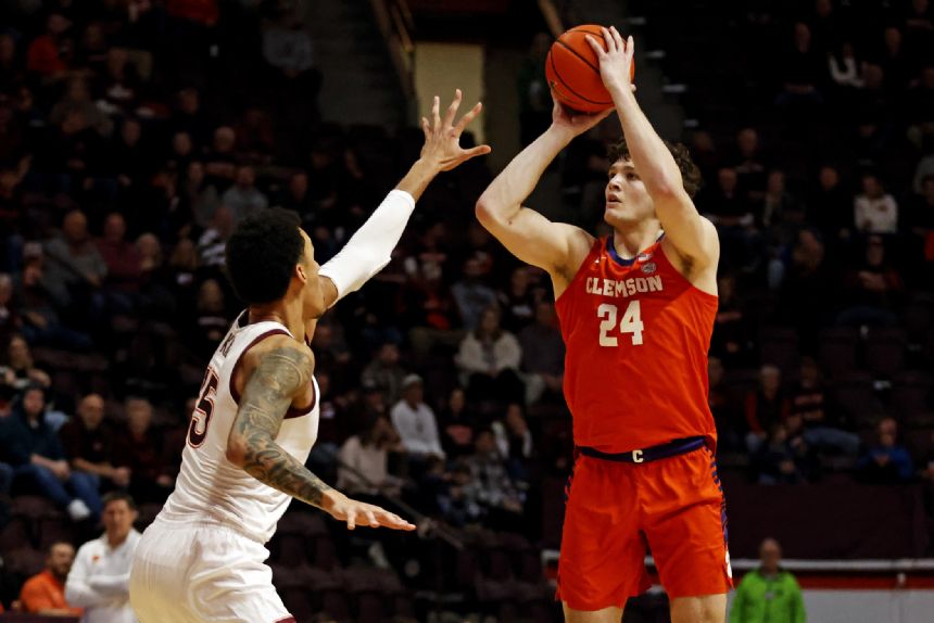 North Carolina State vs. Clemson Game Simulator 745 PM ET (2/17/2024