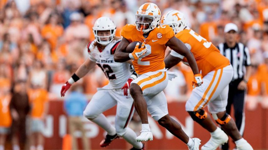 Akron vs. Tennessee Betting Odds, Free Picks, and Predictions - 7:00 PM ET (Sat, Sep 17, 2022)